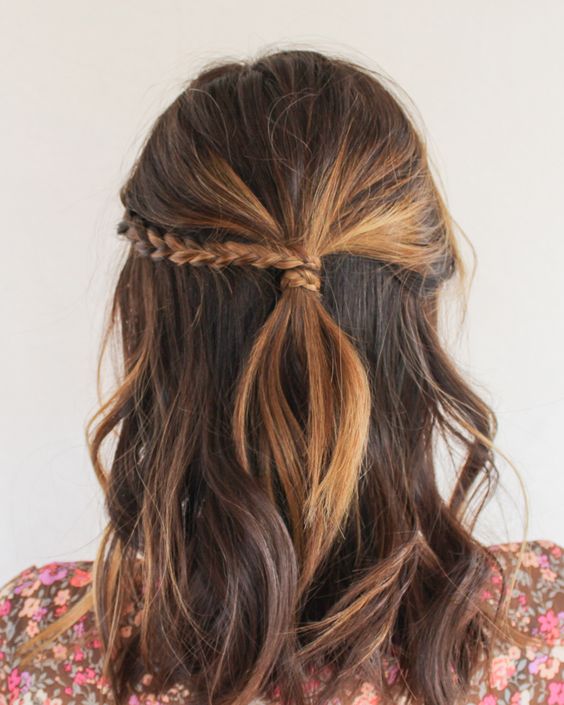 20+ Easy Half-Up Hairstyles That'll Only Take Minutes To Achieve