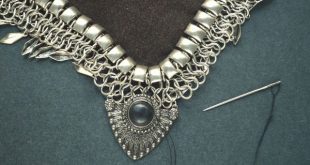 Picture Of Stunning DIY Bandanna Metal Necklace 6