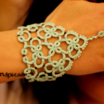 Beaded slave tatted lace bracelet//tatted from MypreciousCG | my