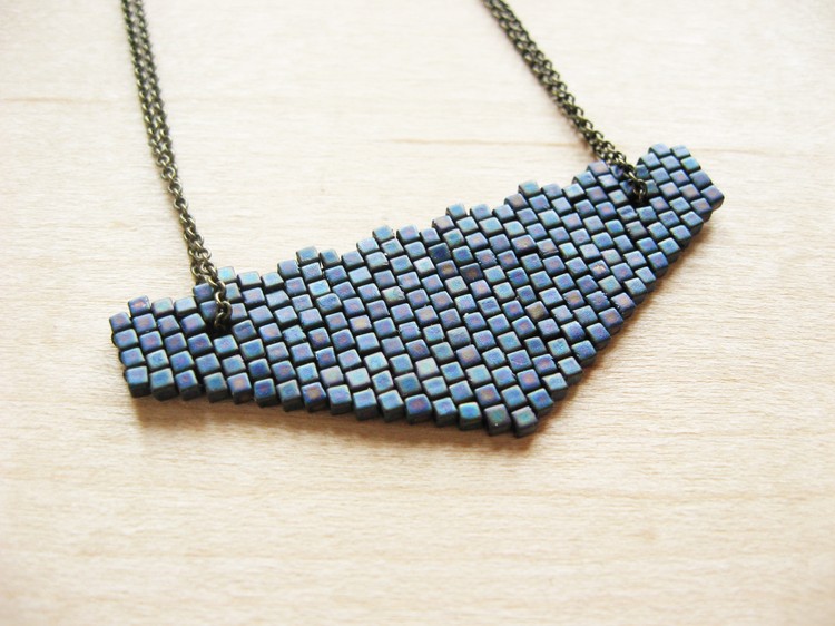 Beaded Triangle Pendant - How Did You Make This? | Luxe DIY