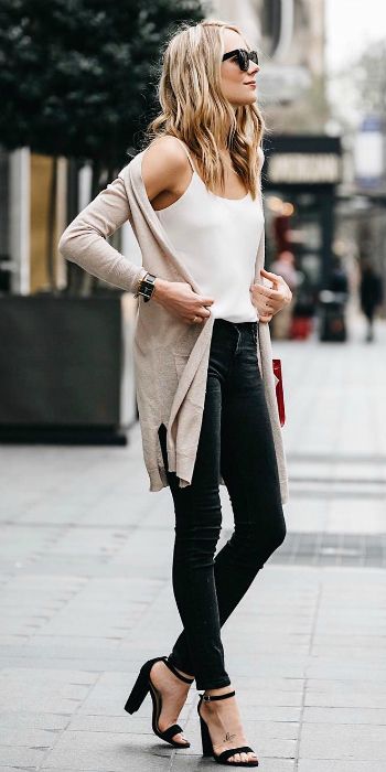 50 Incredible Outfits With Black Jeans For The Fashion-Minded Woman