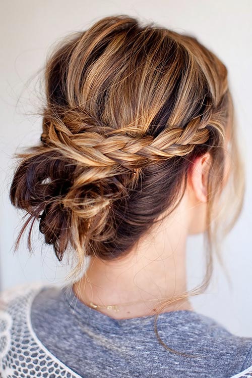 Cool Updo Hairstyles for Women with Short Hair | Fashionisers©
