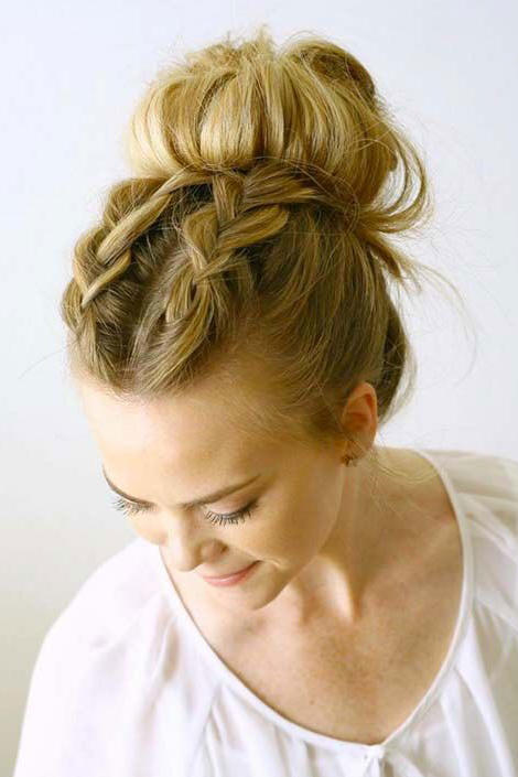 Messy Bun Hairstyles That'll Still Have You Looking Polished