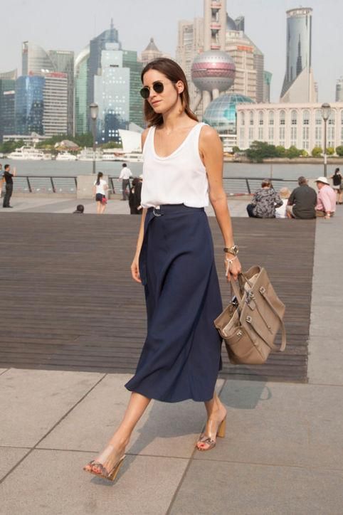 30 Summer Work Outfits That Withstand The Heat Without Cramping Your