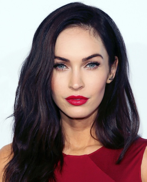 Celebrities-Inspired Holiday Makeup Ideas