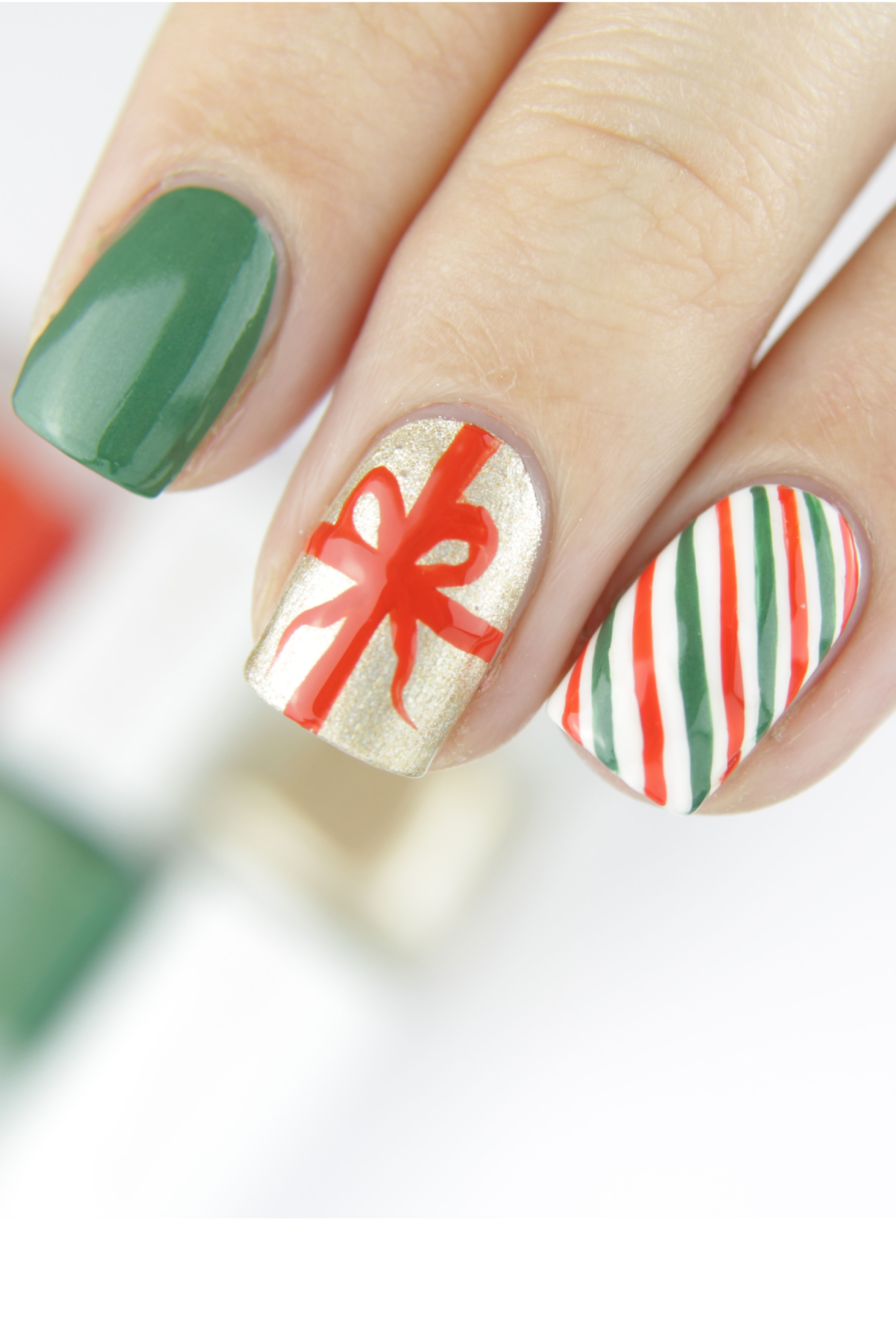 22 Best Christmas Nail Art Design Ideas 2018 - Easy Holiday Nails