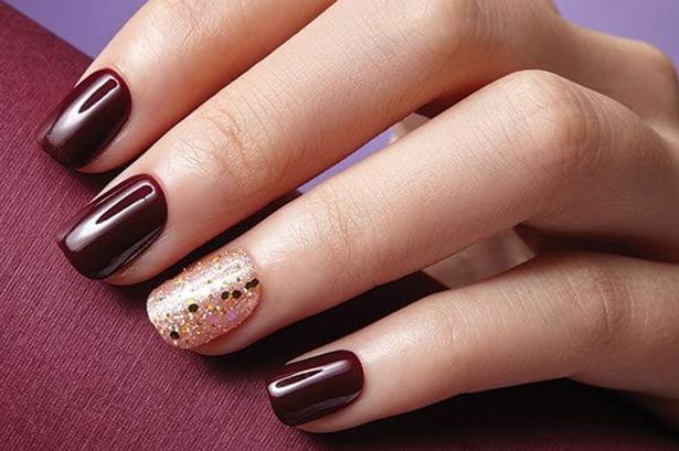 Best Christmas nails ideas for 2017 - These adorable festive nail