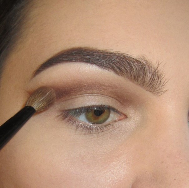 Picture Of classic diy cut crease makeup for a christmas party 2
