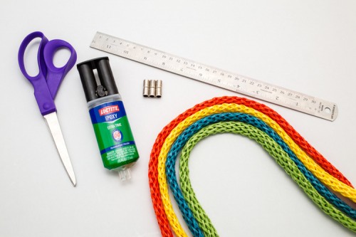 DIY Easy Colorful Raffia Bracelet - Styleoholic