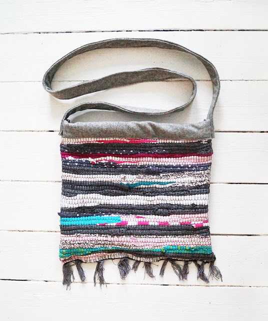 Picture Of colorful diy striped rag rug bag 9
