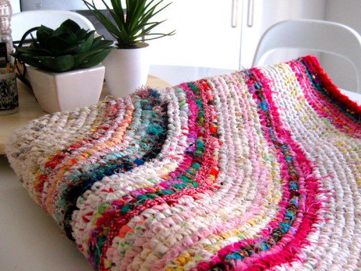 How To Make A Colourful Crochet Rag Rug With Recycled Fabrics