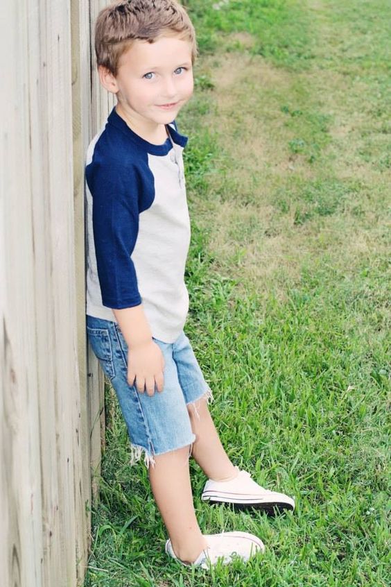 16 Stylish Converse Spring Outfits For Small Boys - Styleoholic