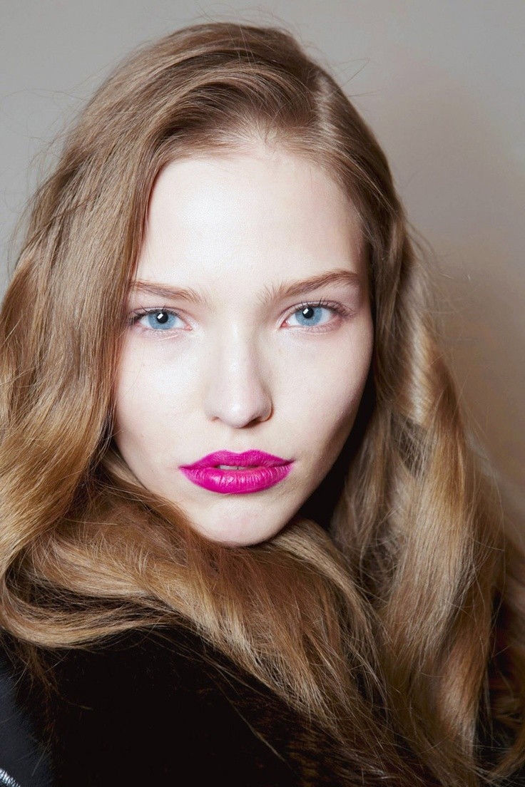 Eye Makeup to Balance Bold Lipstick | StyleCaster