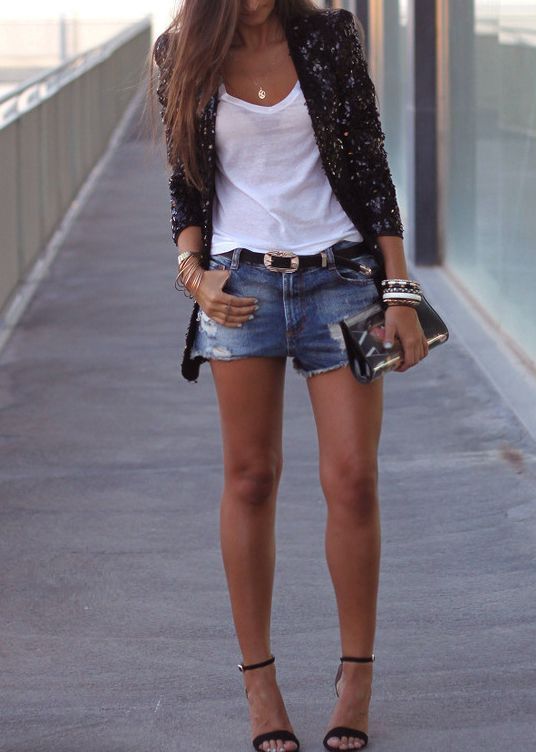 Picture Of denim shorts outfits for summer 7