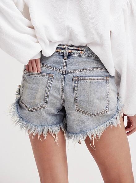 free people - sashed & relaxed distressed denim short - blue
