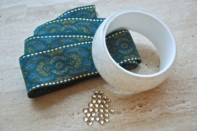 Picture Of Chic DIY Baroque Bangle