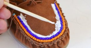 Picture Of DIY Excellent Beaded Moccasins 6