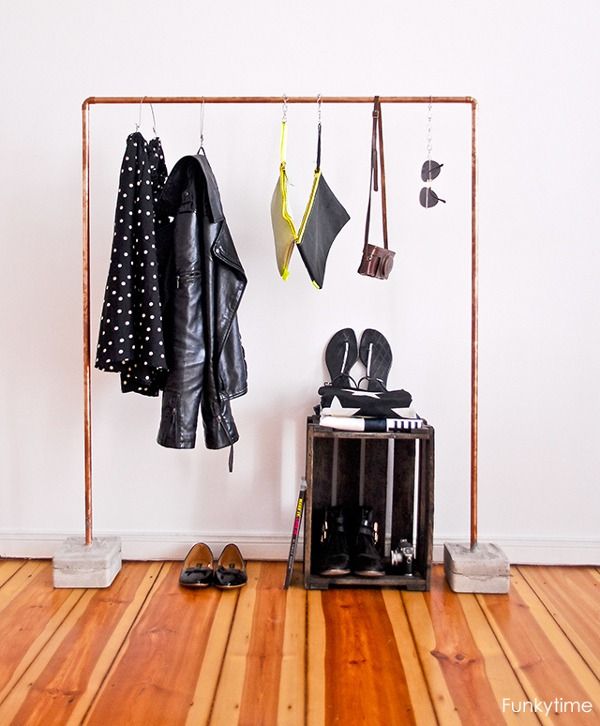 Make It: Easy DIY Copper and Concrete Clothes Rack | Interior DIY