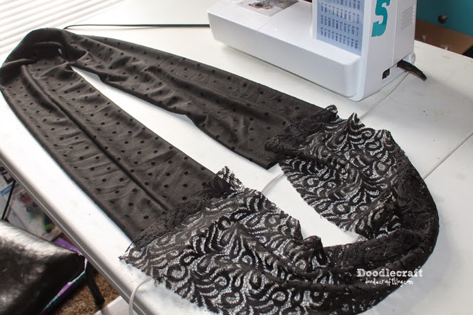 Doodlecraft: Jersey and Lace Infinity Scarf!