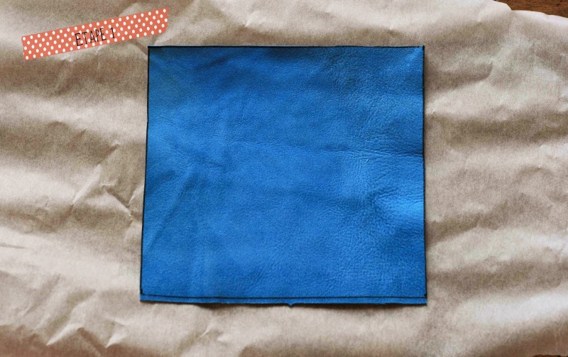 Picture Of diy leather pouch with patterned fabric inside 2