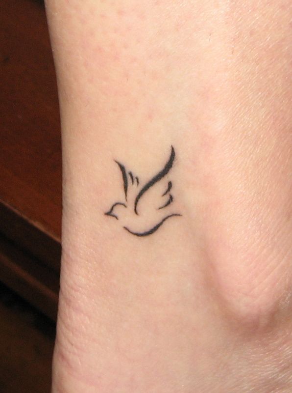 68+ Small Dove Tattoos Ideas With Meaning