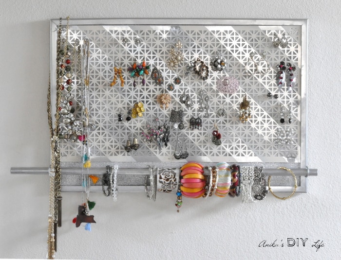 DIY Jewelry Organizer - Easy Way to Display Jewelry on the Wall