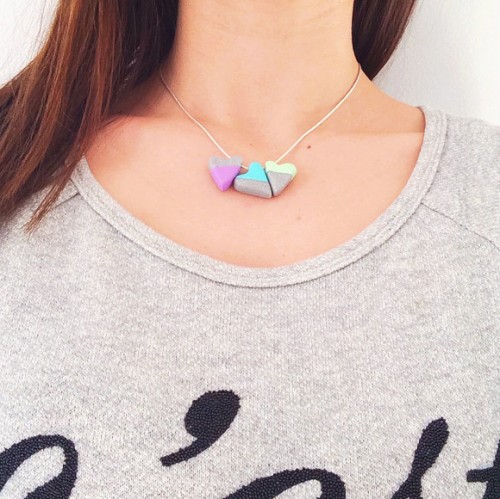 DIY Enameled Heart Bead Necklace - Styleoholic