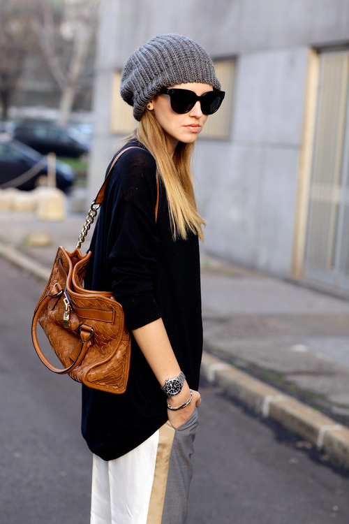 20 Cute Outfit Ideas with Beanie - Style Motivation