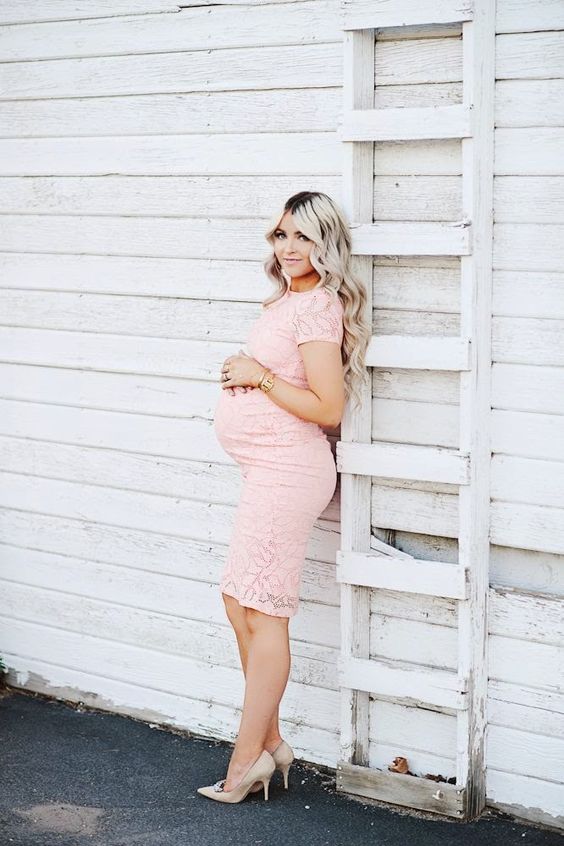Baby Shower Outfits for the Mom-to-Be | StyleWile