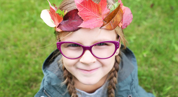 Sweet and Simple Nature Craft: Make a Fall Leaf Crown | Play | CBC