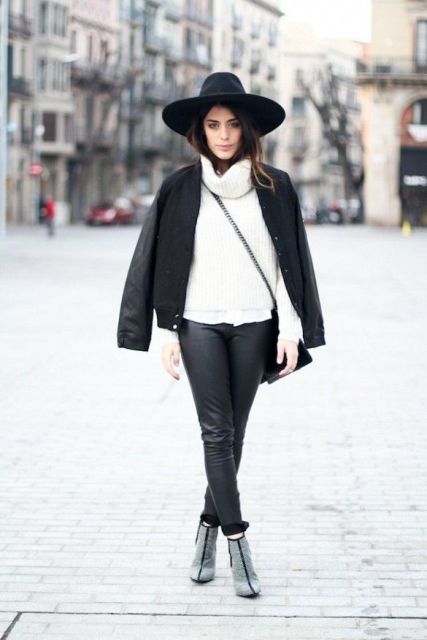 Picture Of Trendy Fall Outfits With Wide Brim Hats 2