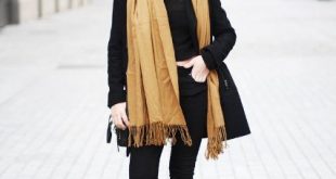 Picture Of Trendy Fall Outfits With Wide Brim Hats 6