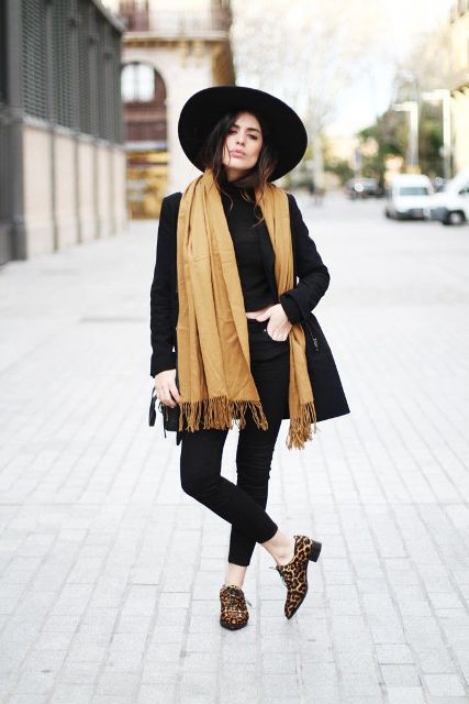 Picture Of Trendy Fall Outfits With Wide Brim Hats 6