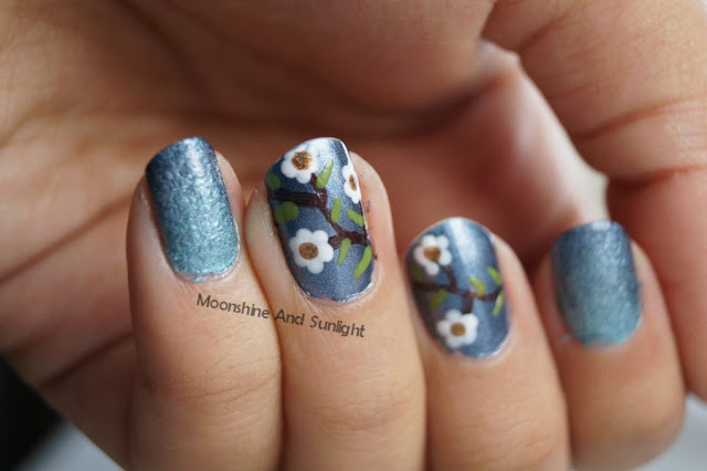 Picture Of impressive diy flowers on metal nail art 4