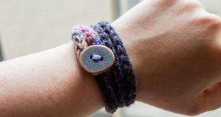 DIY French Knit Bracelet With A Button - Styleoholic
