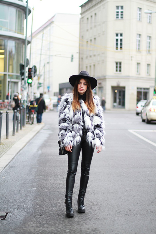 How To Wear Fur Coats This Winter u2013 18 Stylish Outfit Ideas - Style