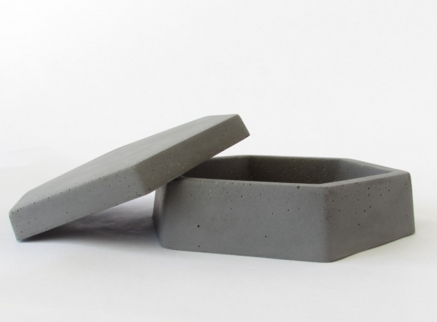 Geometric Concrete Jewelry Box || Ring Dish || Catch All | aftcra