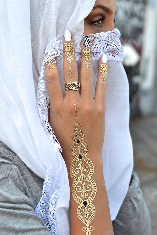 Cette femme est magnifique *0* ♥ | Henna inspired | Henna, Tattoos
