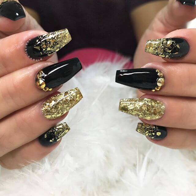 50 Hottest Gold Nail Design Ideas to Spice Up Your Inspirations in 2019
