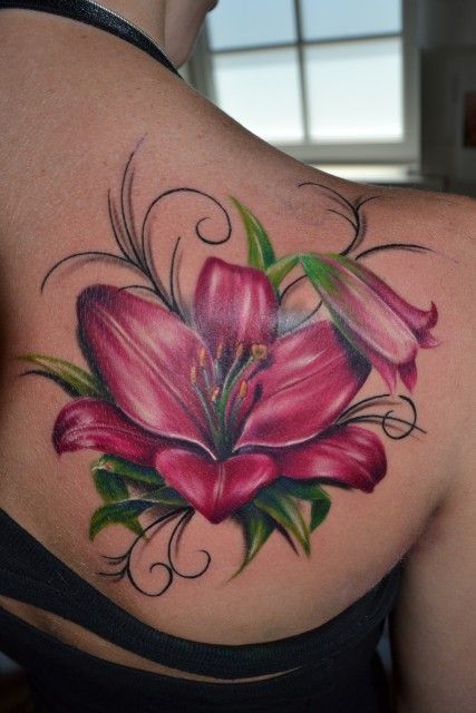 27 Gorgeous Lily Tattoos That Stand Out - Styleoholic