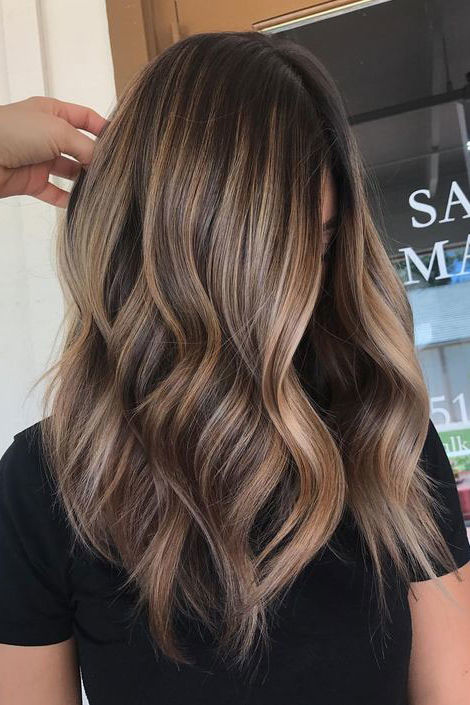 29 Brown Hair with Blonde Highlights Looks and Ideas - Southern Living