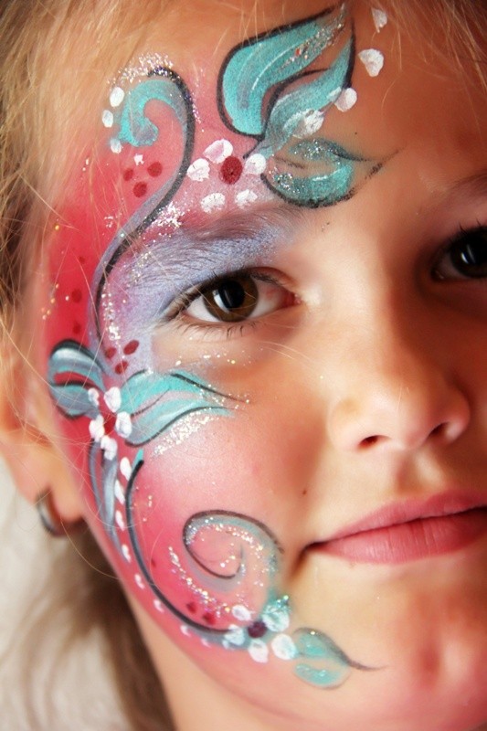 16 cute and easy Halloween face makeup ideas for kids