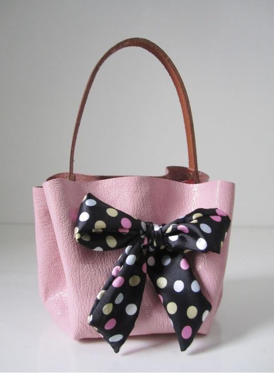 Wonderful DIY Stylish Handbag without Sewing