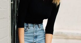 Casual look | Simple black shirt with high waisted jeans | Style