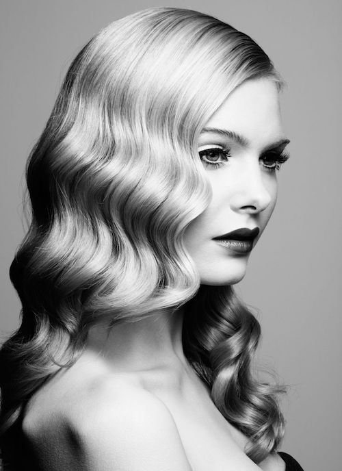 How To Create A Classic Hollywood Waves Hair Style