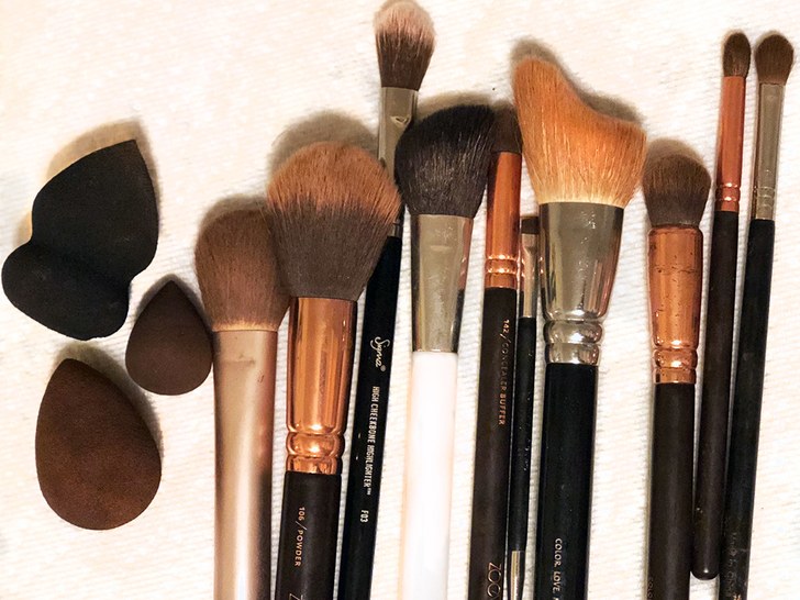 I Finally Found a Way to Clean My Makeup Brushes That Doesn't Suck