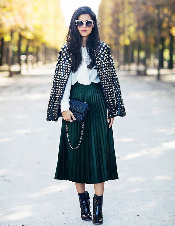 How To Style A Midi Skirt For Winter: 15 Ideas - Styleoholic