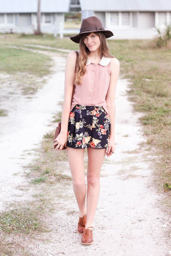 How To Style Floral Shorts: 17 Ideas - Styleoholic