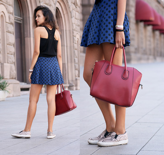 Outfit Ideas to Go with Your Tennis Skirt