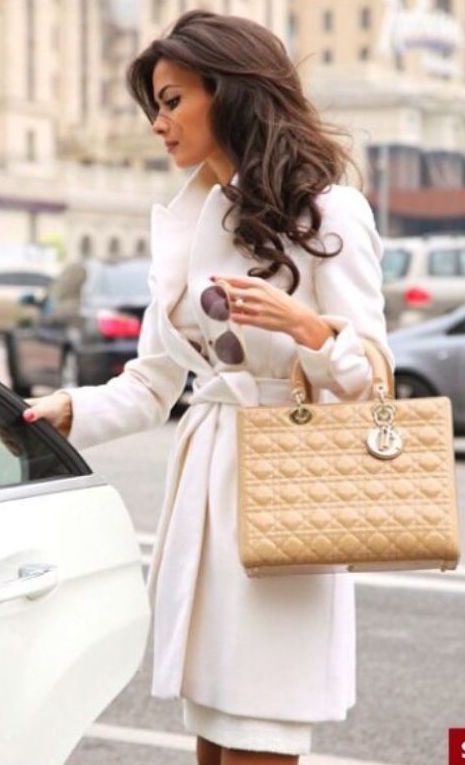 15 Chic Ways to Wear White | White trench coat, Trench and Street styles